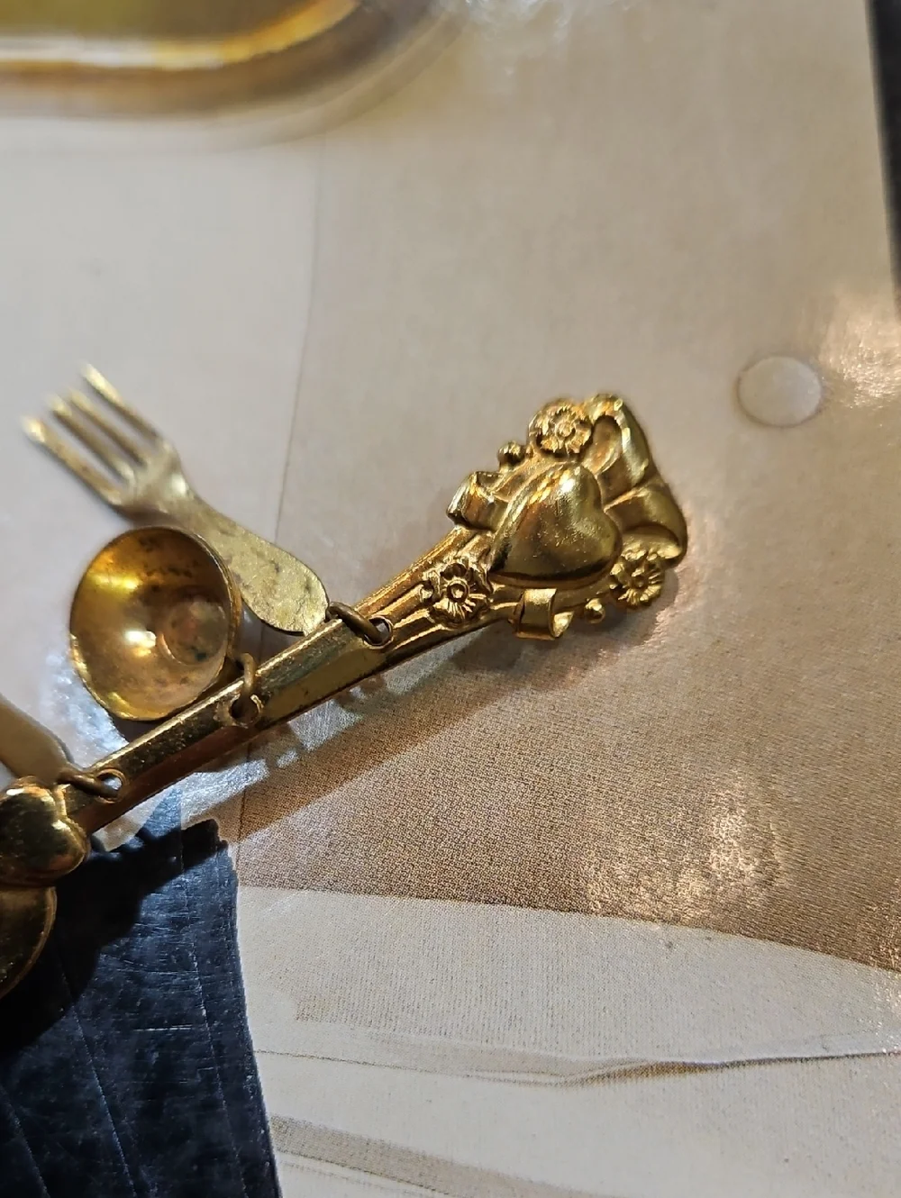 Gold-tone Miniature Cutlery Brooch Pin Spoon Cup Knife Fork‎ Brooch Chef Gift